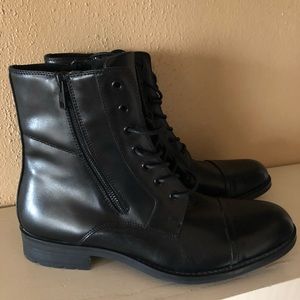 Kenneth Cole Reaction Single Mind Boots Size 9